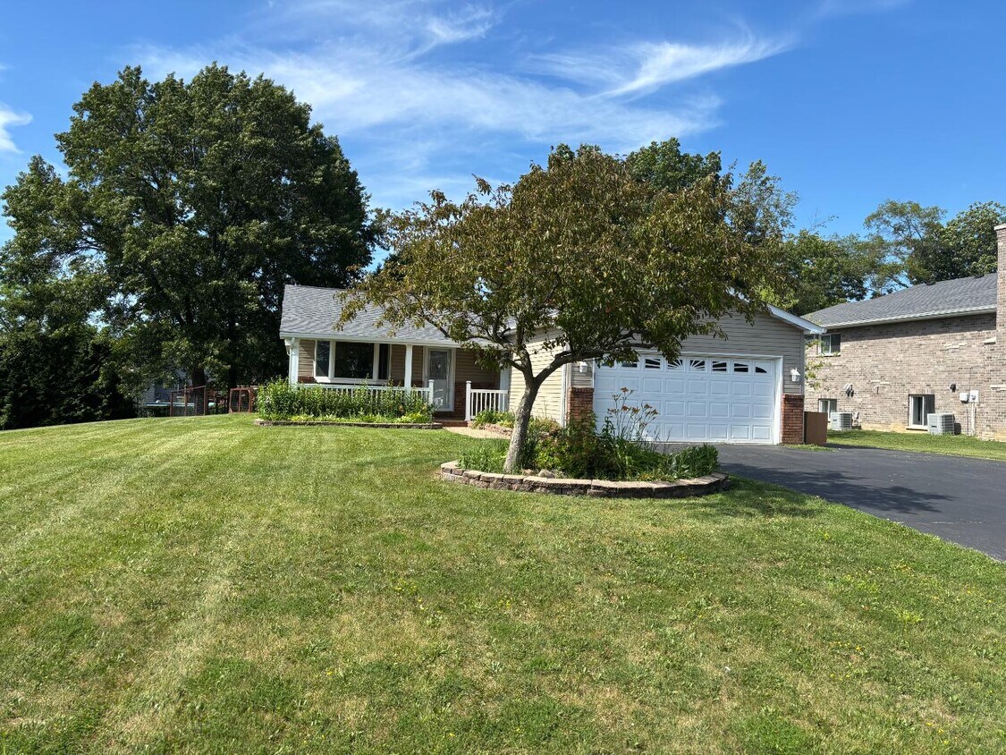 Foto principal - 1886 Loganberry Ln