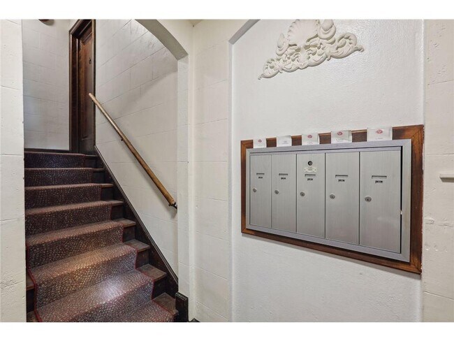 Foto del edificio - 3406 Harriet Ave