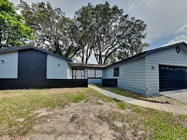 Building Photo - 6410 Gamble Dr