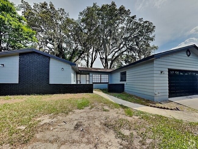 Building Photo - 6410 Gamble Dr