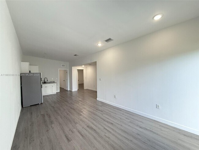 Foto del edificio - 409 NW 4th Ave