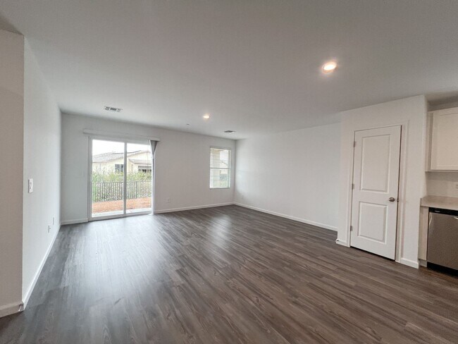 Foto del edificio - HOUSE - COTTONWOOD - Mesquite Hills HOA