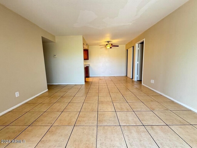 Building Photo - 16635 N Cave Creek Rd