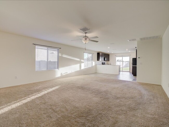 Building Photo - Cantera Community 3 Bedroom 2 Bath!!!
