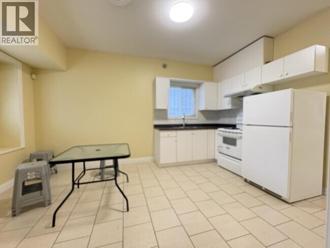 Photo du bâtiment - 3403 E 26th Ave