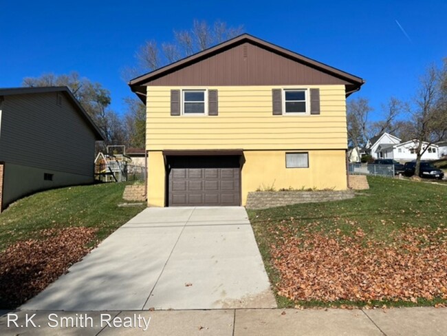 Building Photo - 3 br, 1.5 bath House - 609 Sutherland Ave.