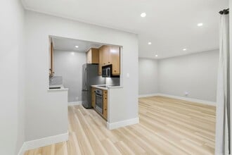 Building Photo - 505 Cypress Point Dr