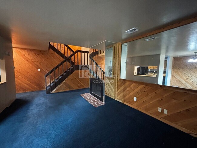 Foto del edificio - 8487 Everett Way