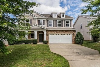 Building Photo - 213 Bikram Dr