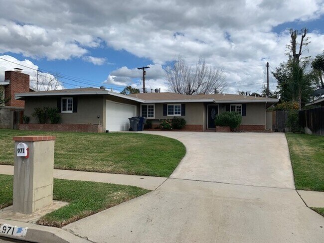 Foto del edificio - Redlands 4 Bedroom Home