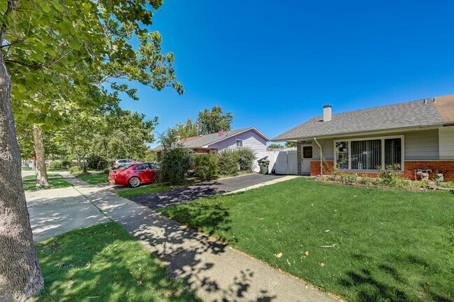 Foto del edificio - 286 Grissom Ln