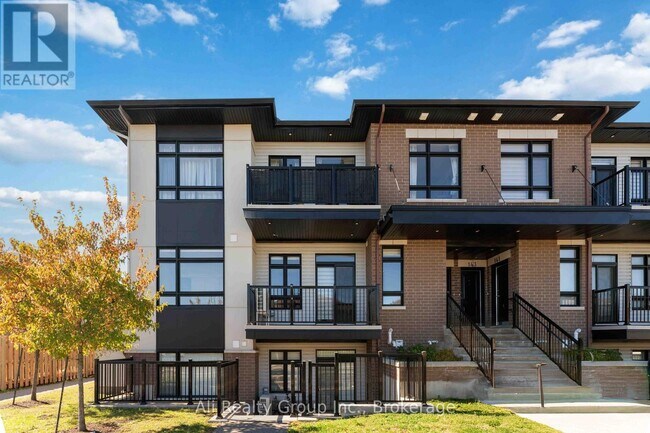 Building Photo - 147 Fairweather St