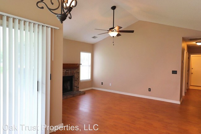 Foto del edificio - 3 br, 2 bath House - 3247 Middleburry Lane
