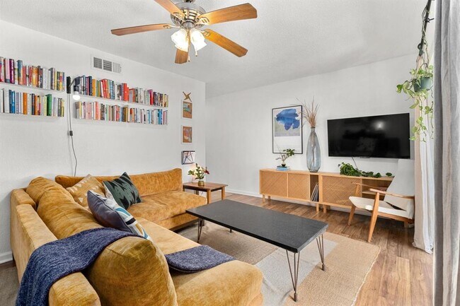 Foto del edificio - 2600 Penny Ln