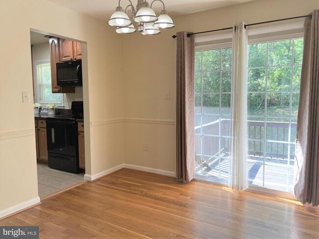 Foto del edificio - 14800 Cloverdale Rd