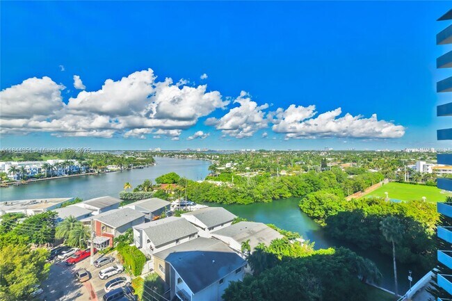 Foto del edificio - 7441 Wayne Ave