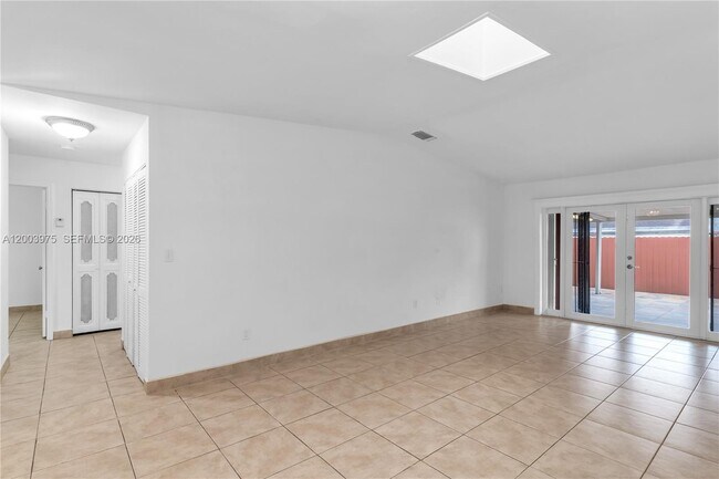 Foto del edificio - 5655 SW 139th Pl
