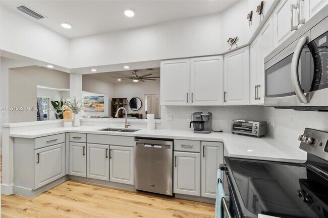 Foto del edificio - 2513 SE 12th St