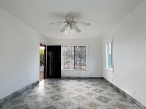 Building Photo - 3030 Caspian Ave