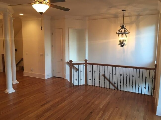 Building Photo - 390 Mystic Ridge Ln