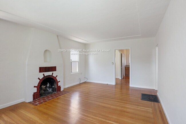 Foto del edificio - STUNNING 2BR/1BA home in El Cerrito Mira V...