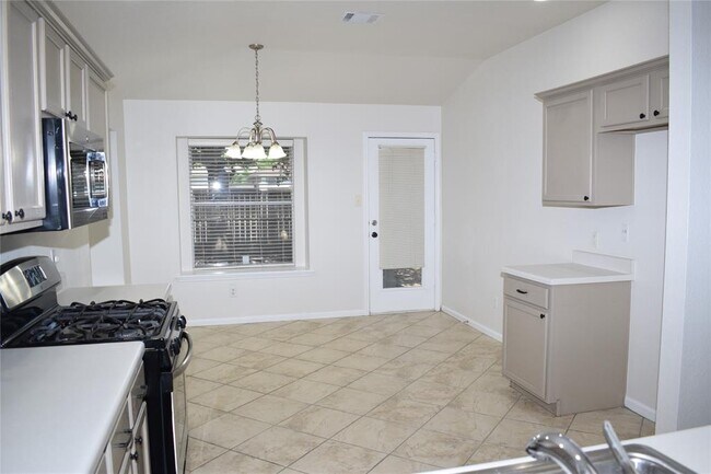 Building Photo - 3209 Port Anne Way