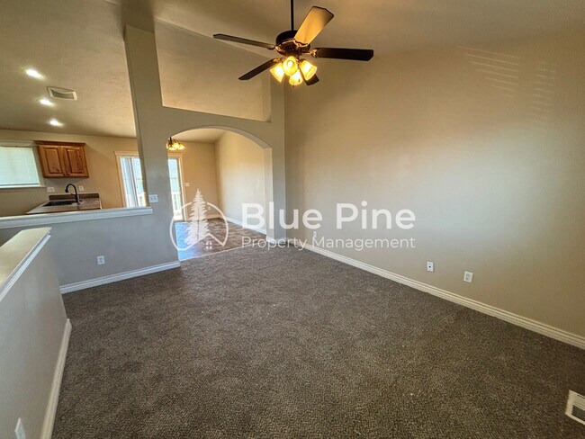 Building Photo - 1207 N Drystone Dr