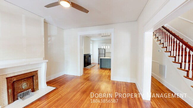 Building Photo - 409 S Pine St