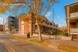 Building Photo - 26 E 2nd Ave