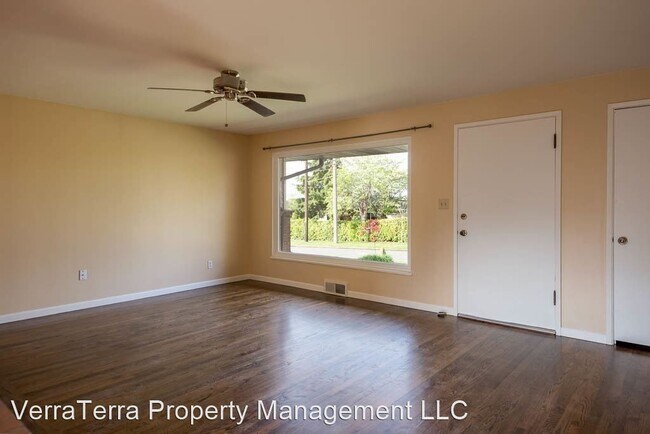 Building Photo - 3 br, 1 bath House - 8106 39th Ave SW