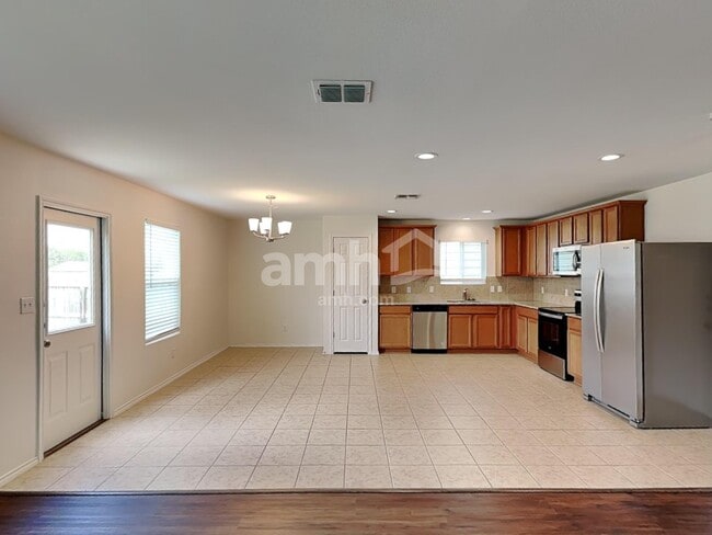 Building Photo - 11834 Silver Arbor