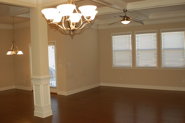 Building Photo - 3624 Ashcroft Bend