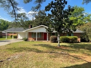 Building Photo - 1506 Hall Way
