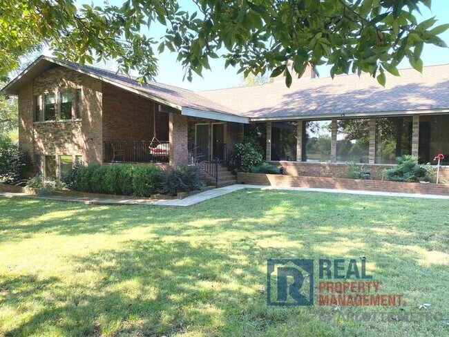 Foto del edificio - 16320 Wrights Ferry Rd