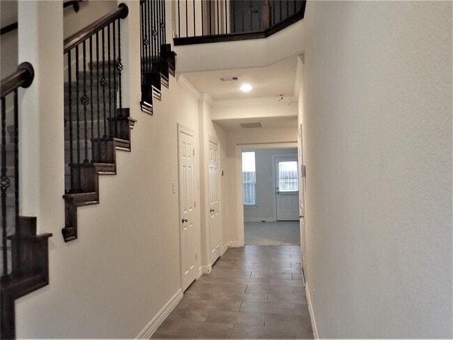 Building Photo - 10606 Shadow Elm Ct