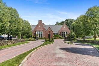 Building Photo - 77 Havemeyer Ln