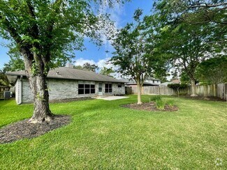 Building Photo - 2607 Old Oak Ln