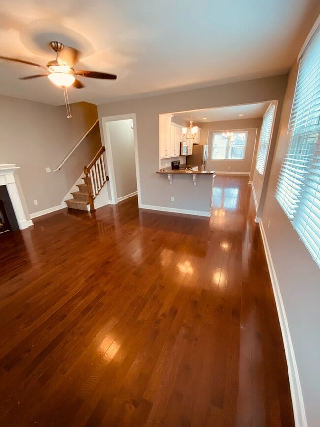Foto del edificio - 3 bed 2.5 bath Condo in Germantown