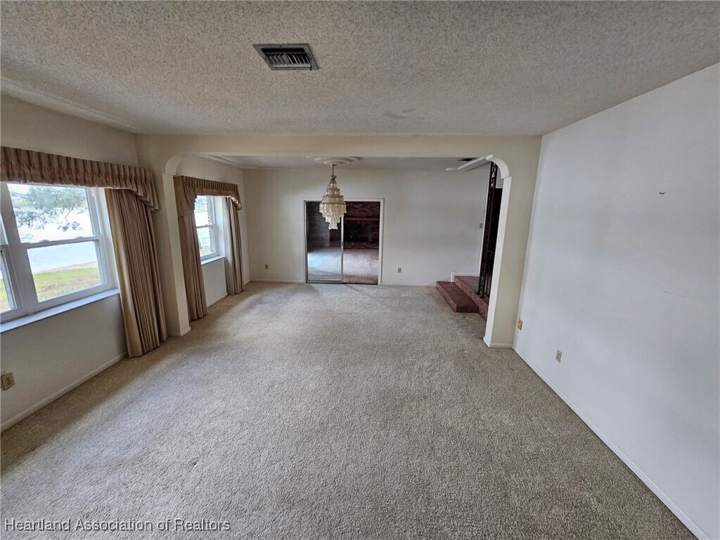 Foto del edificio - 1420 US Hwy 27 N