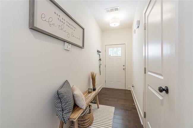 Foto del edificio - 5392 Brooklands Dr