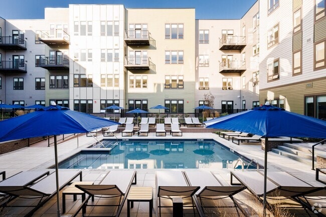Building Photo - The District at 15Fifteen