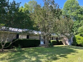 Building Photo - 112 Mockingbird Dr