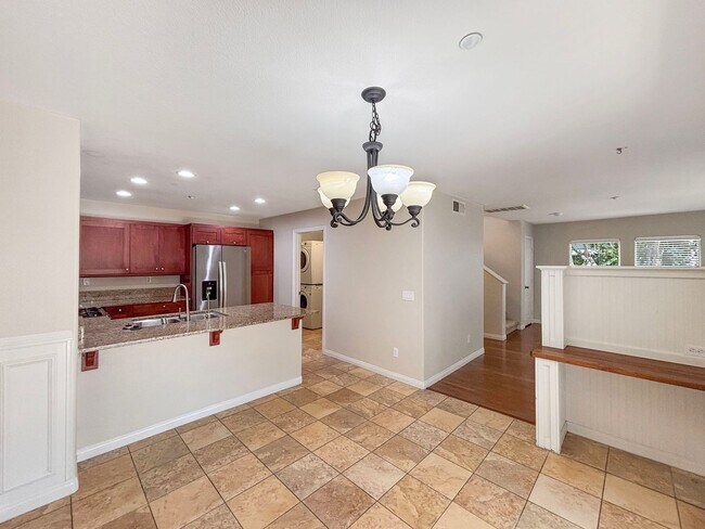 Foto del edificio - Beautiful 2B/2.5BA in Gated Community w/ A...