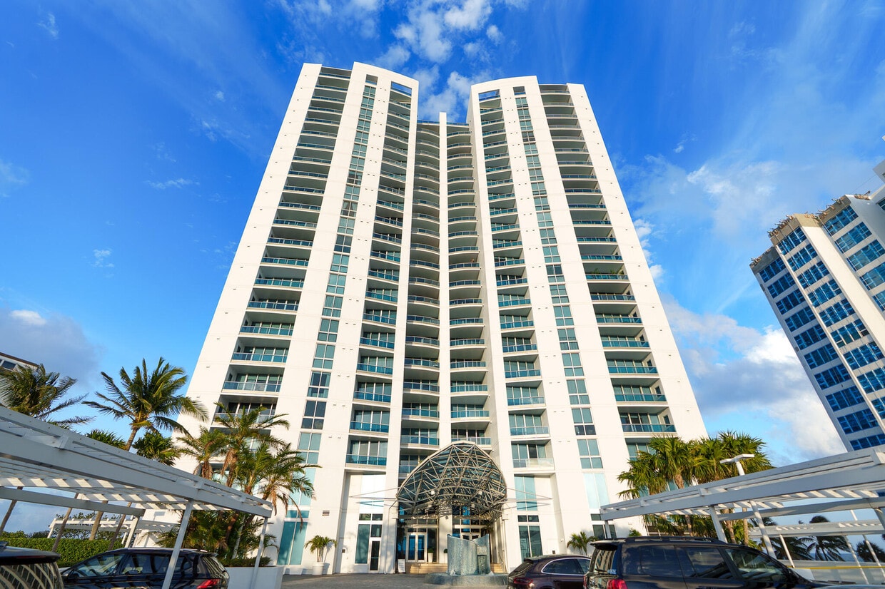 Primary Photo - 1600 S Ocean Blvd