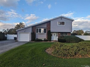 Building Photo - 19 Comanche Ln