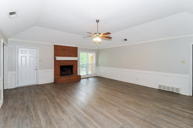 Building Photo - 306 S Glendale Ct