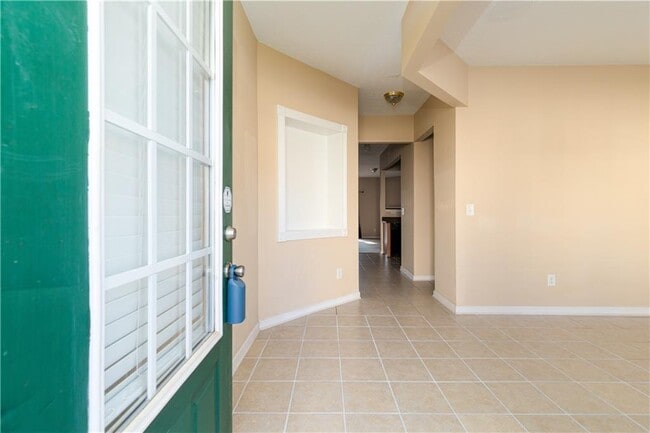Building Photo - 1378 Penhurst Dr