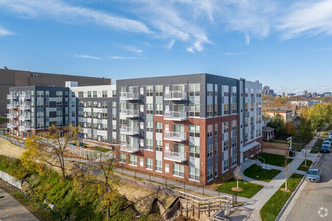 Building Photo - The Midwell