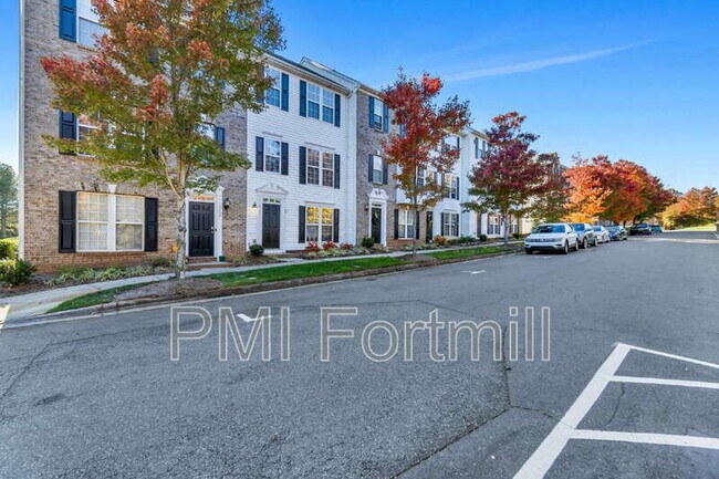 Building Photo - 15744 Kensington Palace Ln