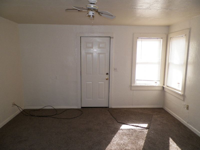 Foto del edificio - 503 SW 16th St